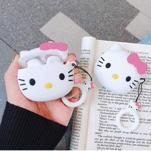 Hello Kitty AirPod (1&2)protector with pouch